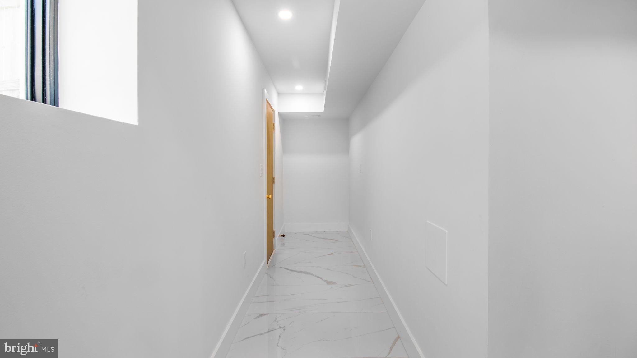 2025 N EMERSON STREET