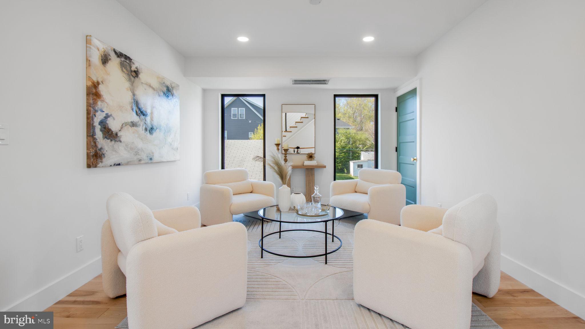 2025 N EMERSON STREET