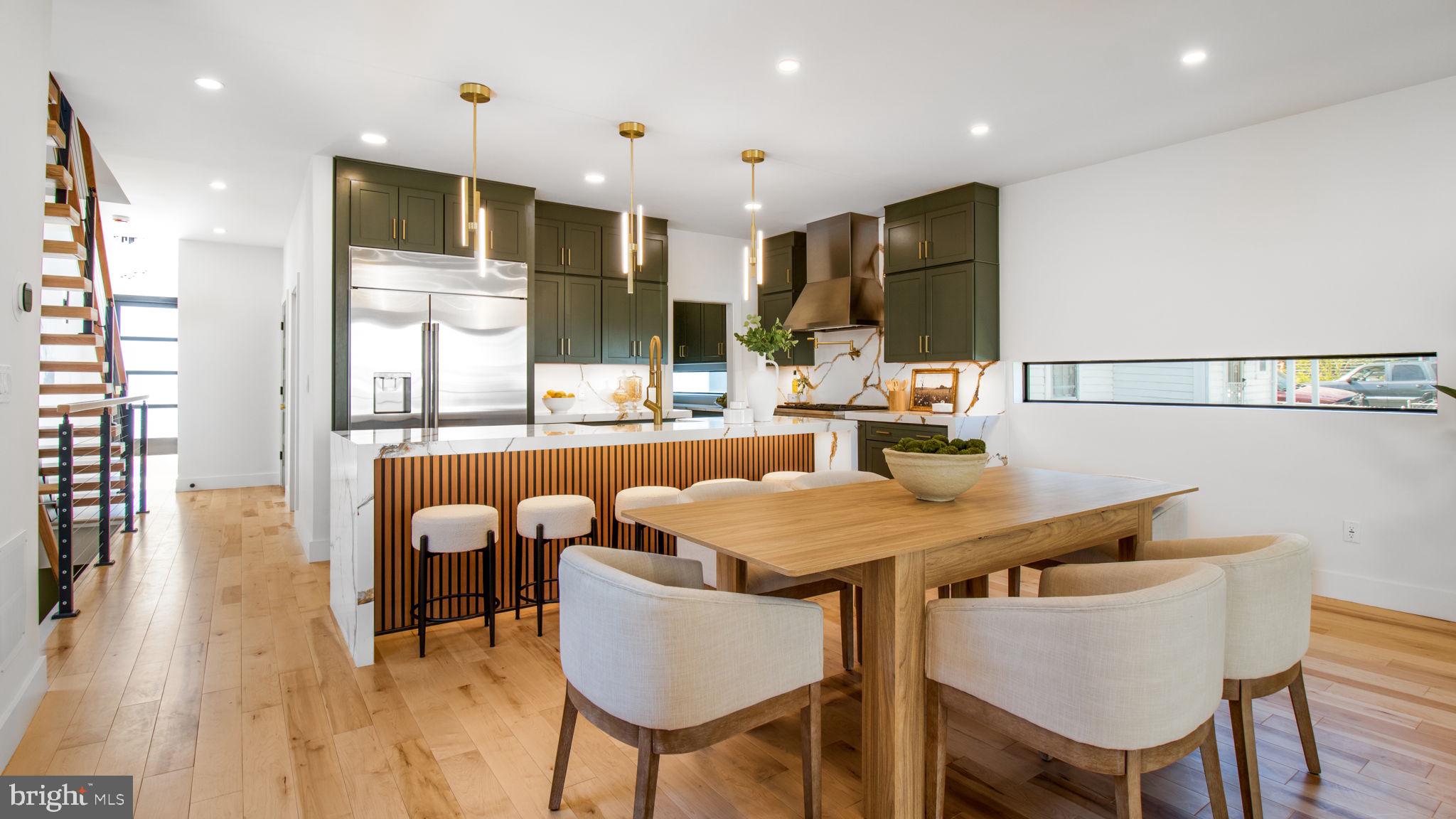 2025 N EMERSON STREET