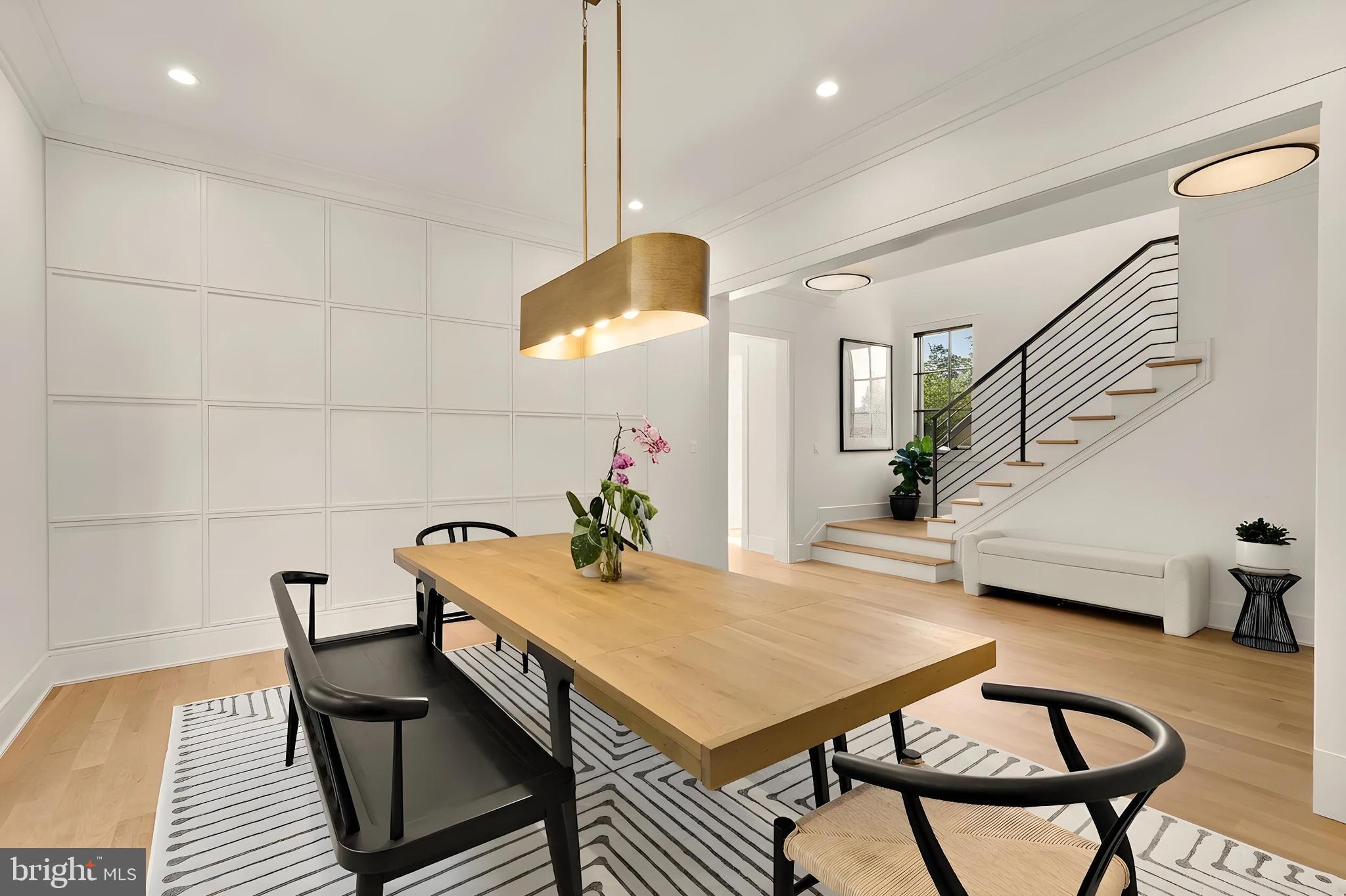 135 N EDGEWOOD STREET