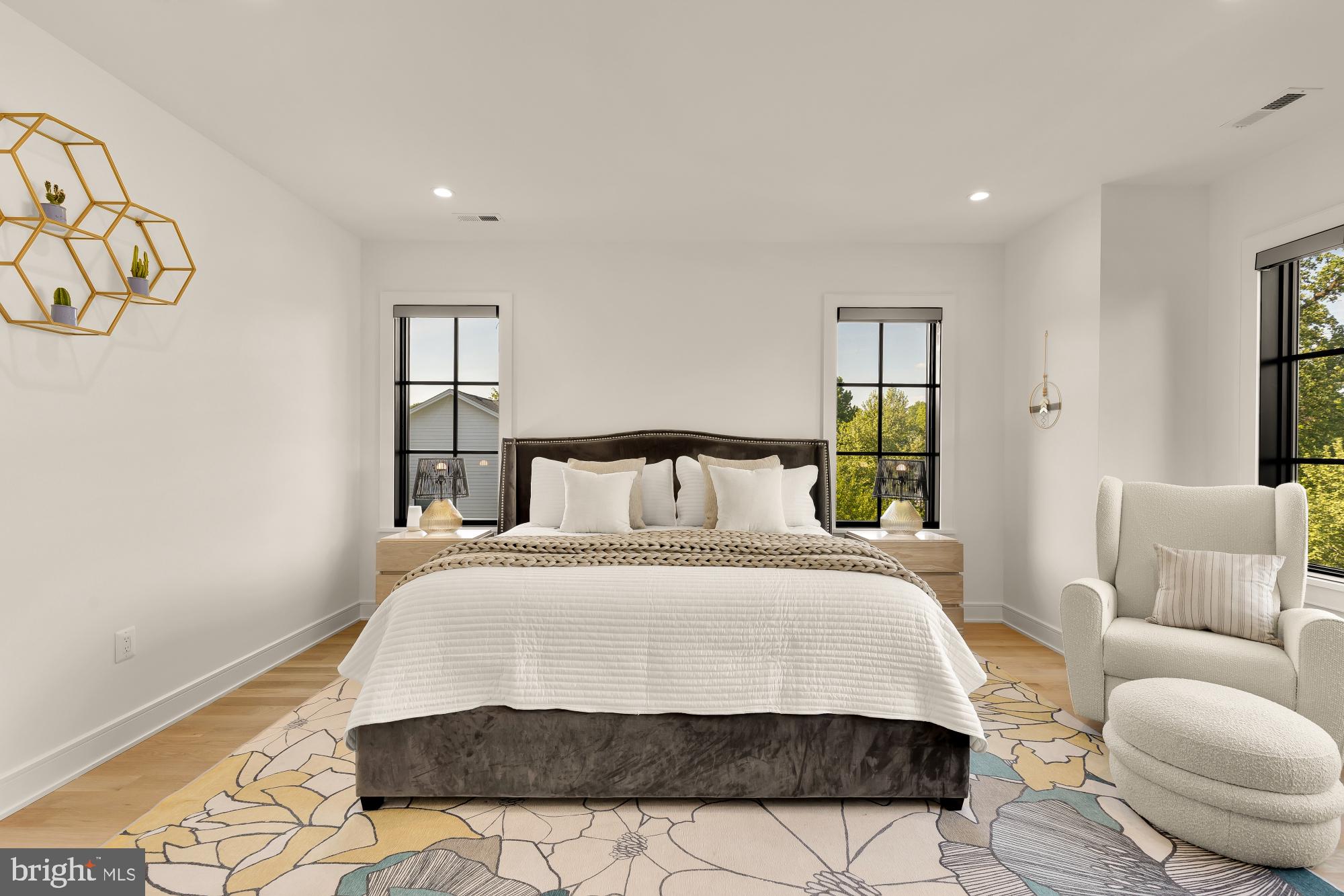 135 N EDGEWOOD STREET