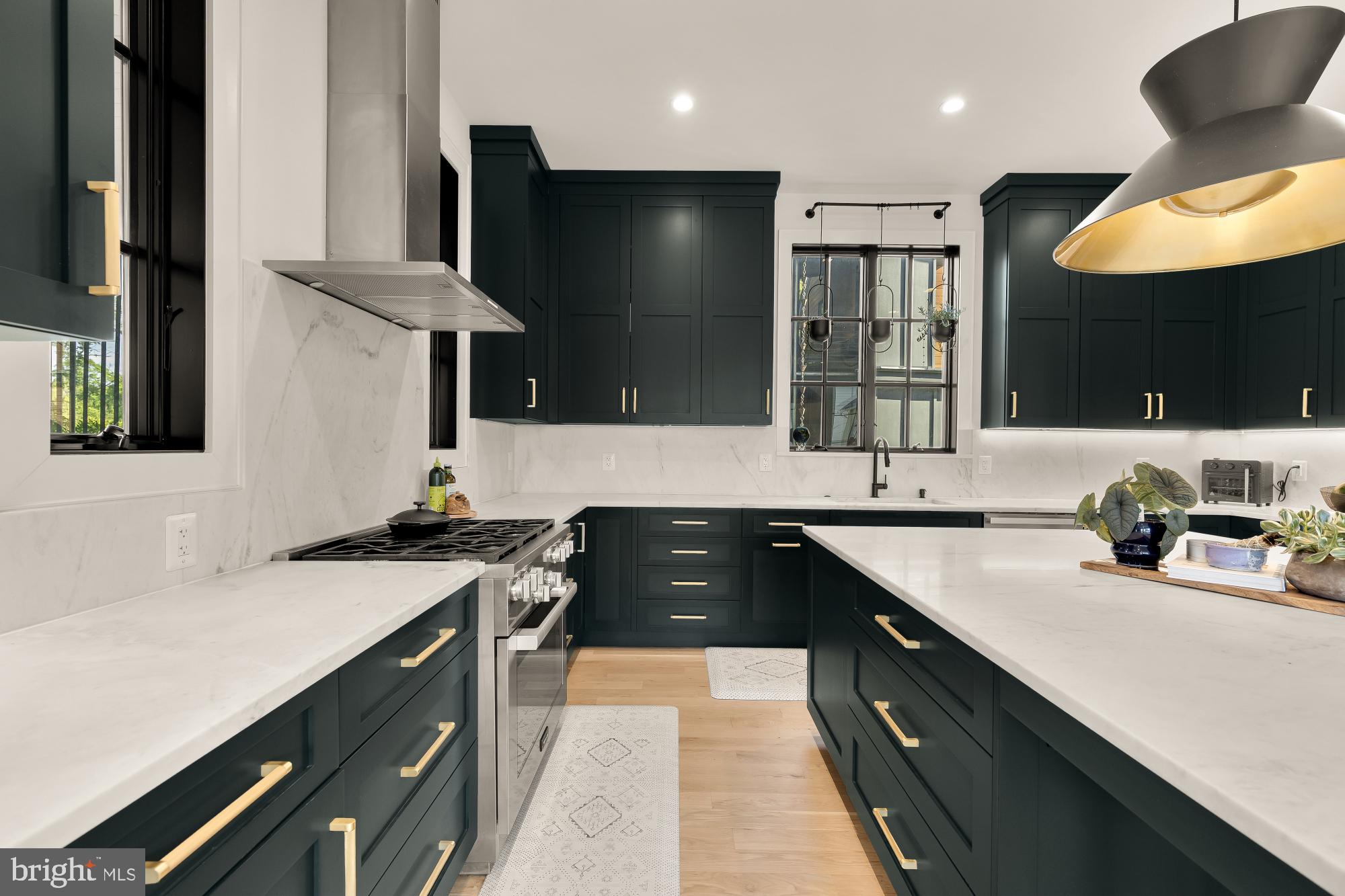 135 N EDGEWOOD STREET