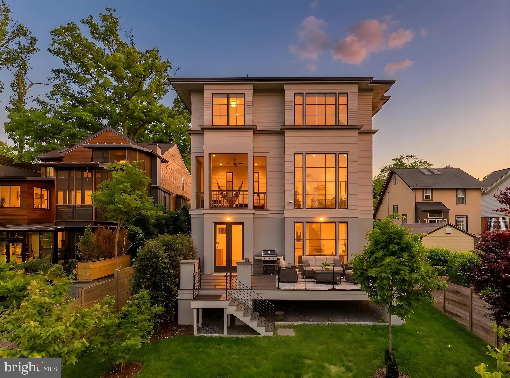 135 N EDGEWOOD STREET