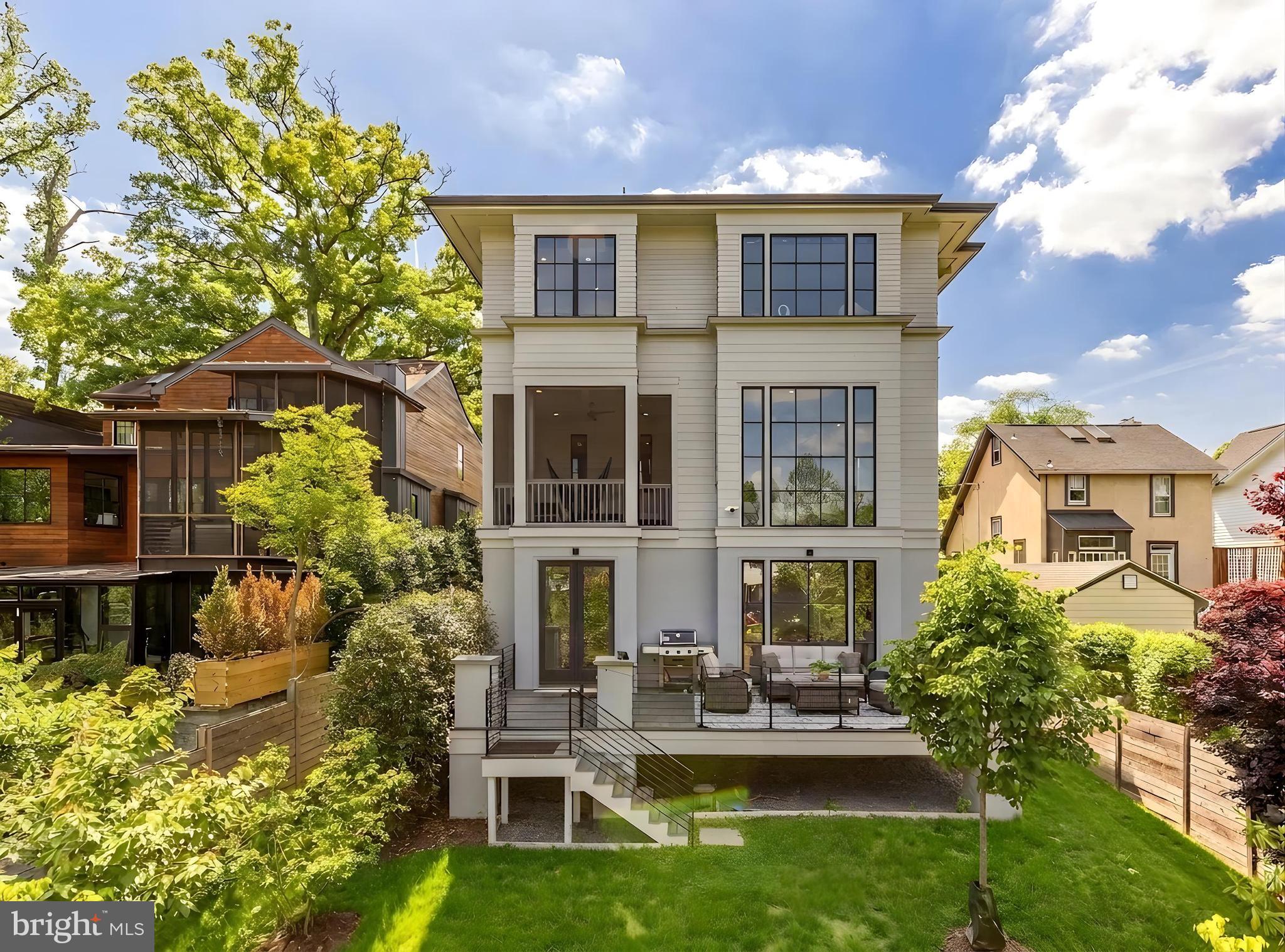 135 N EDGEWOOD STREET