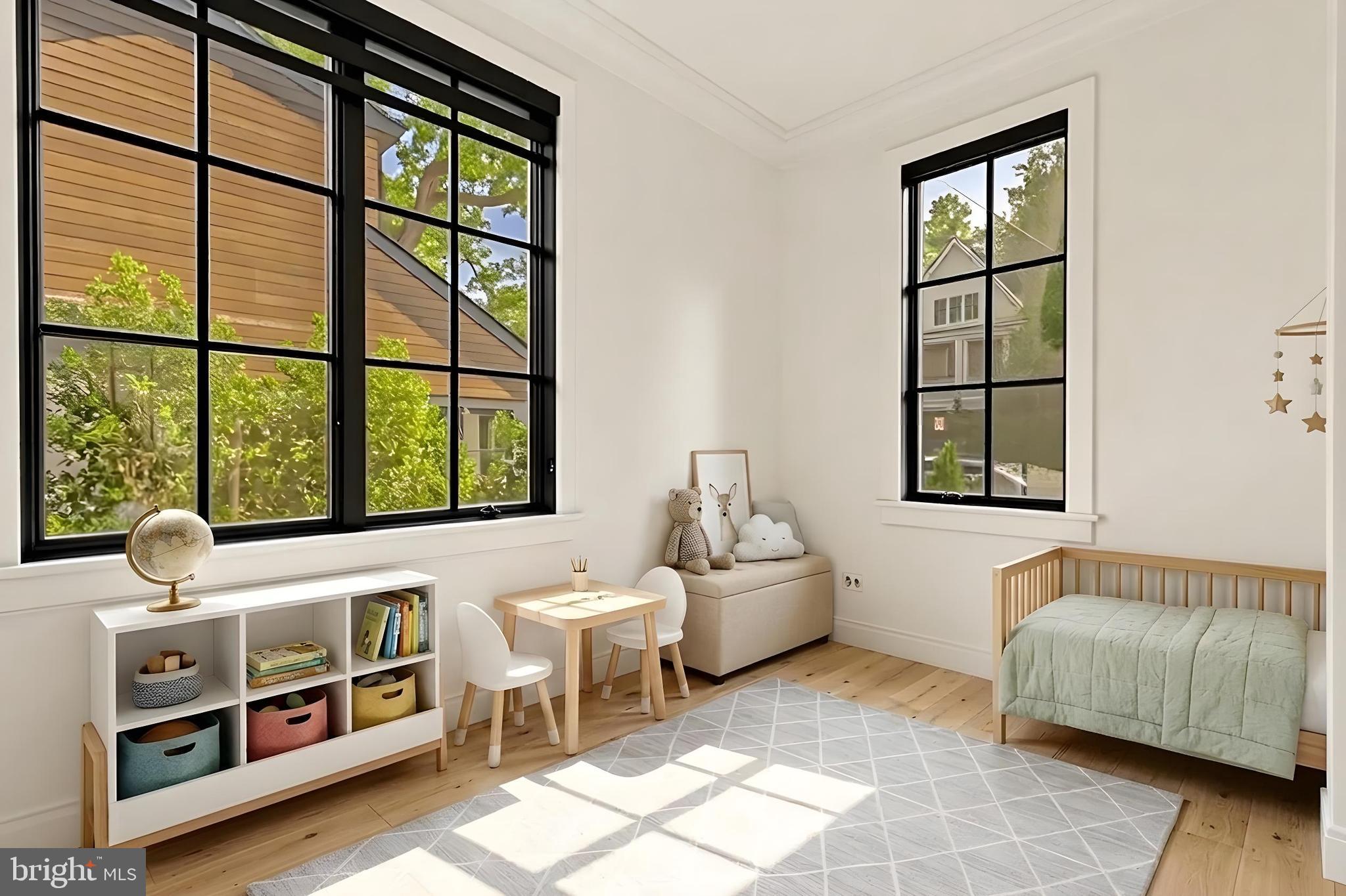 135 N EDGEWOOD STREET