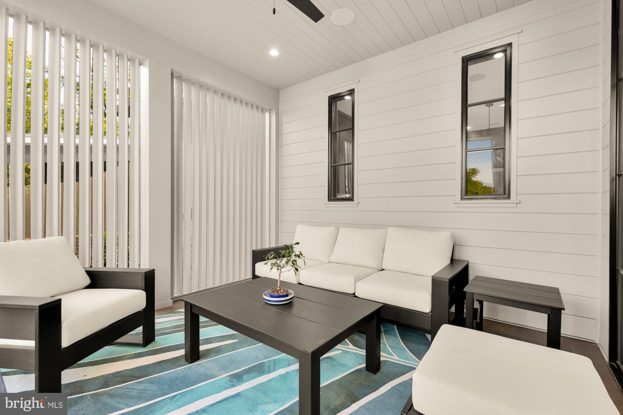 135 N EDGEWOOD STREET