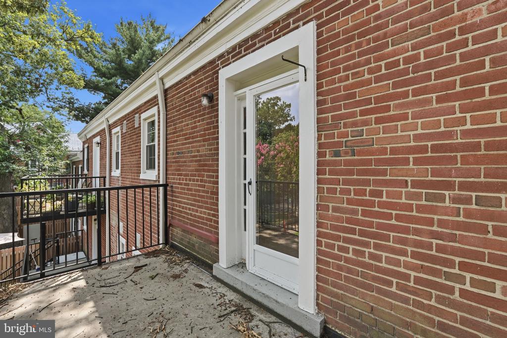 2983 S COLUMBUS STREET Unit: B1