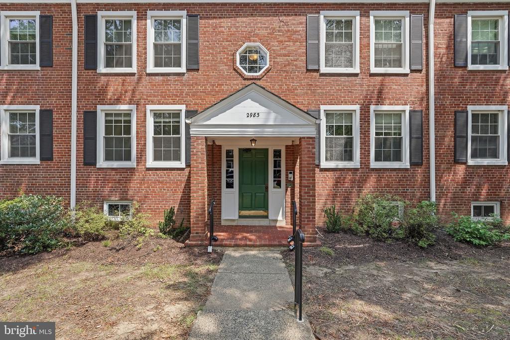 2983 S COLUMBUS STREET Unit: B1