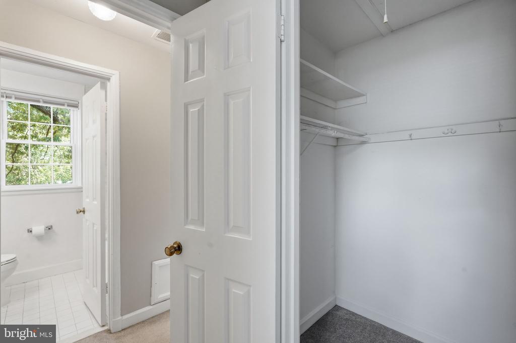 2983 S COLUMBUS STREET Unit: B1