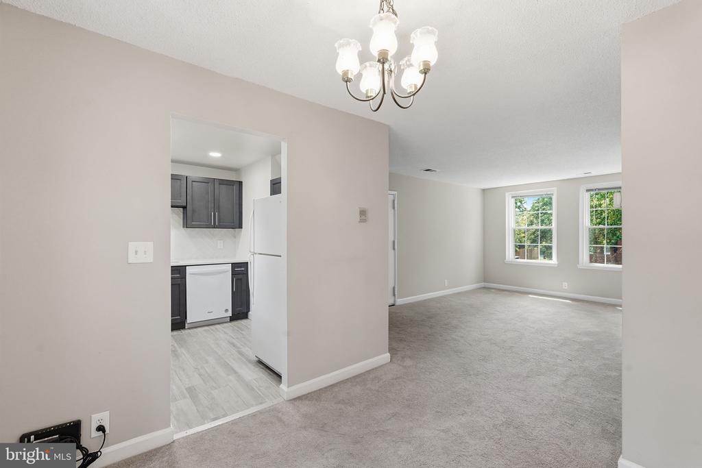 2983 S COLUMBUS STREET Unit: B1