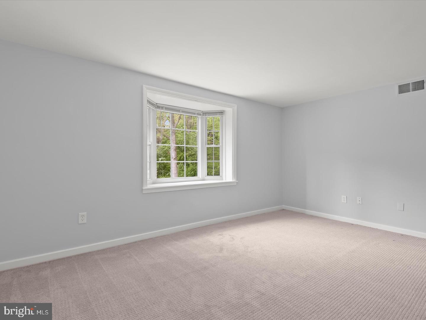 706 S ARLINGTON MILL DRIVE 18203