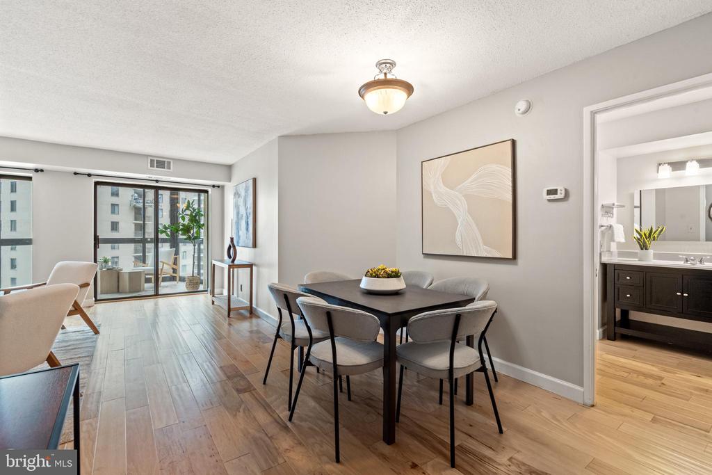 900 N STAFFORD STREET Unit: 1116