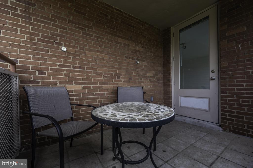 1111 ARLINGTON BOULEVARD Unit: 707