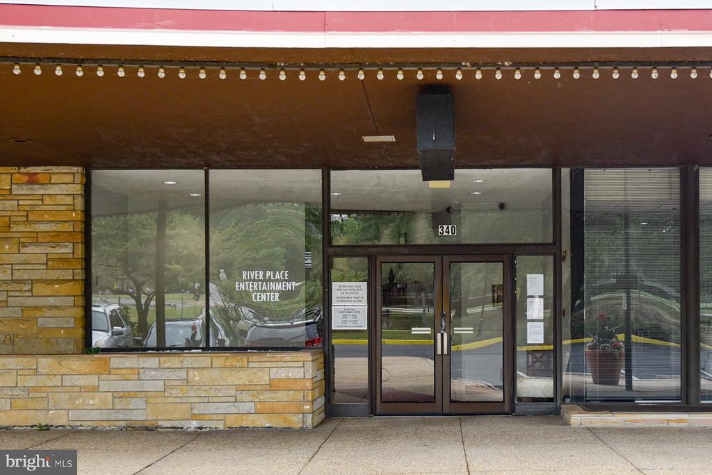 1111 ARLINGTON BOULEVARD Unit: 707