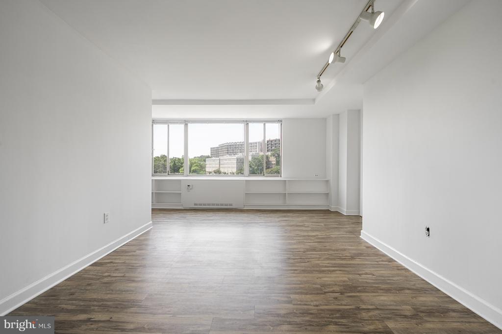 1111 ARLINGTON BOULEVARD Unit: 707