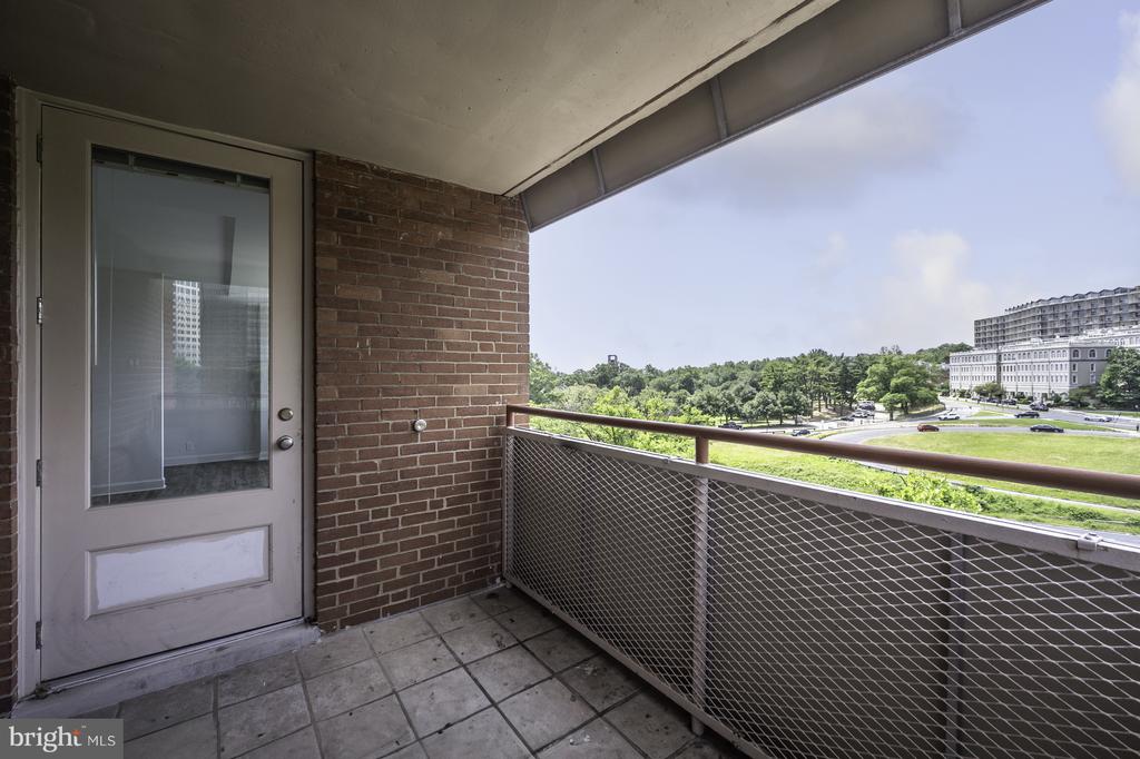 1111 ARLINGTON BOULEVARD Unit: 707