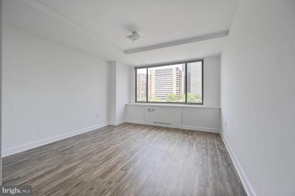 1111 ARLINGTON BOULEVARD Unit: 707