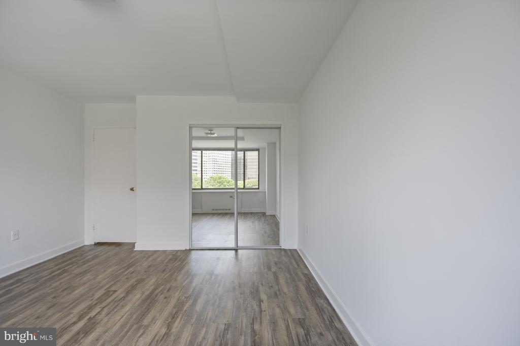 1111 ARLINGTON BOULEVARD Unit: 707