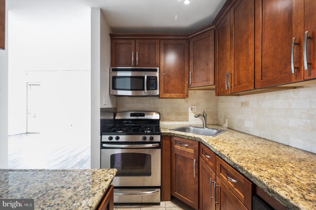 1111 ARLINGTON BOULEVARD Unit: 707