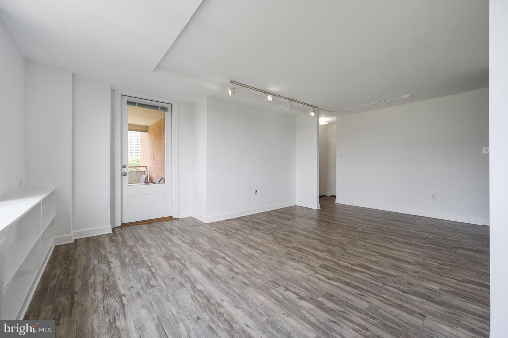 1111 ARLINGTON BOULEVARD Unit: 707
