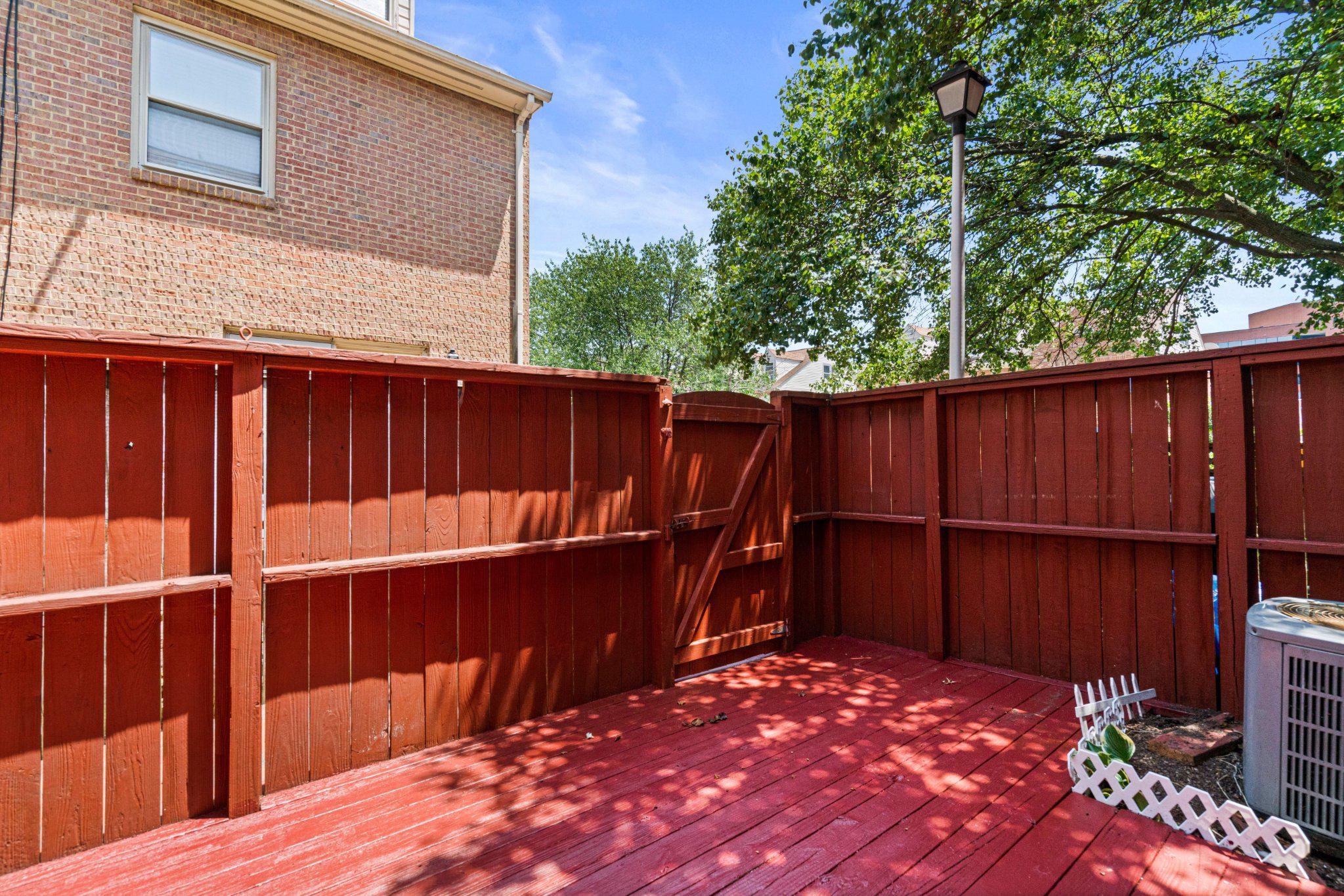1141 N VERNON STREET