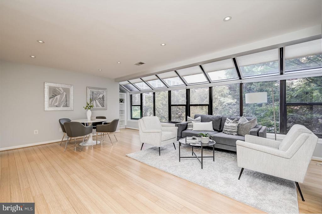 1029 N STUART STREET Unit: 307