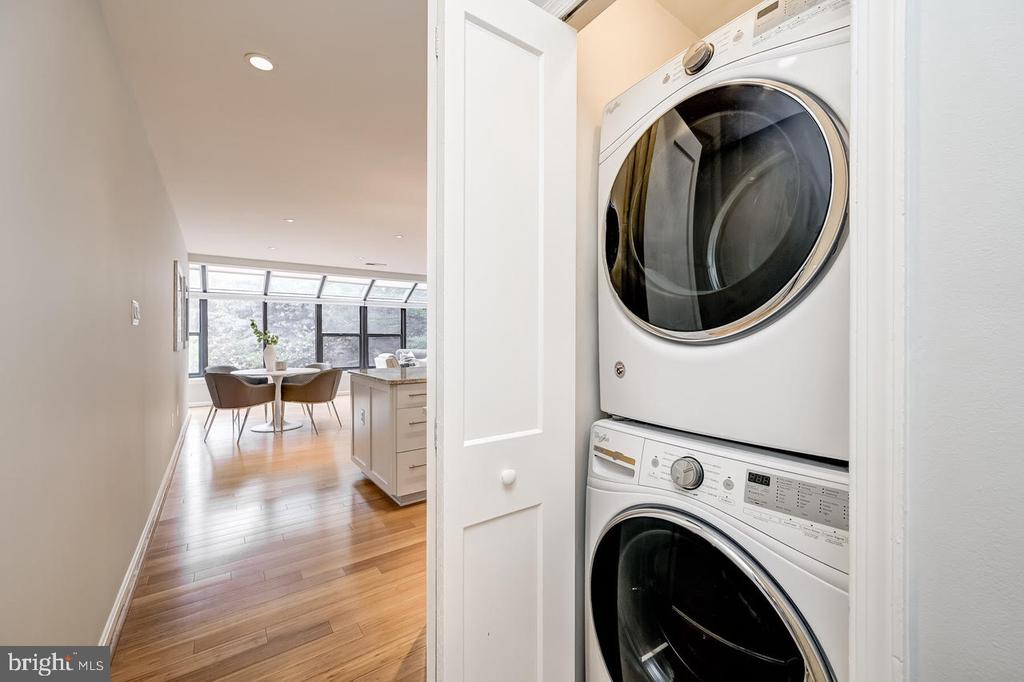 1029 N STUART STREET Unit: 307