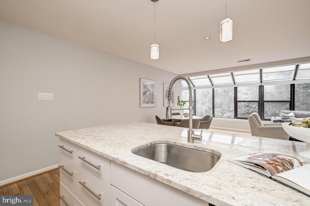 1029 N STUART STREET Unit: 307