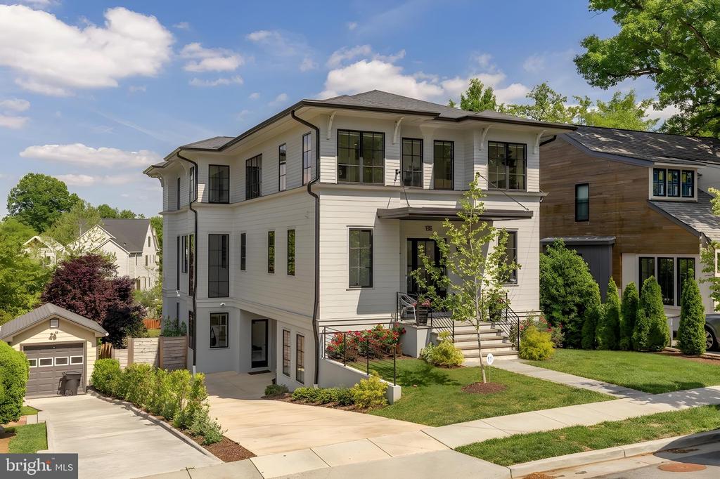 135 N EDGEWOOD STREET