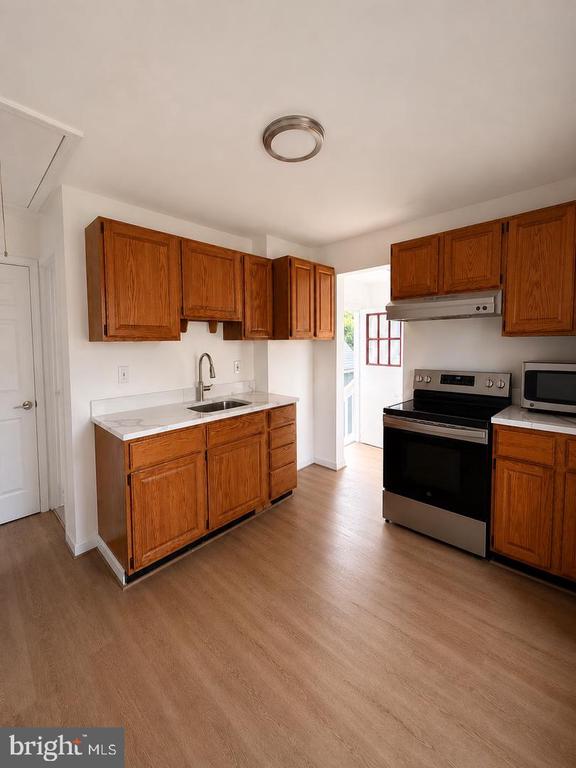 2000 6TH STREET S