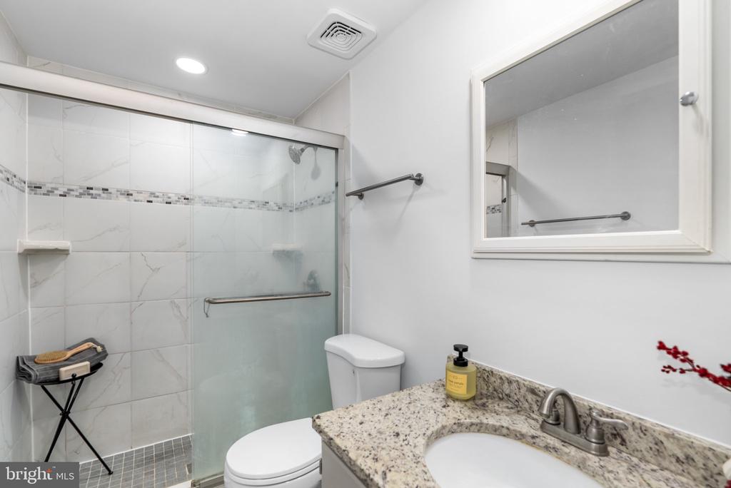 2117 N MONROE STREET N Unit: D