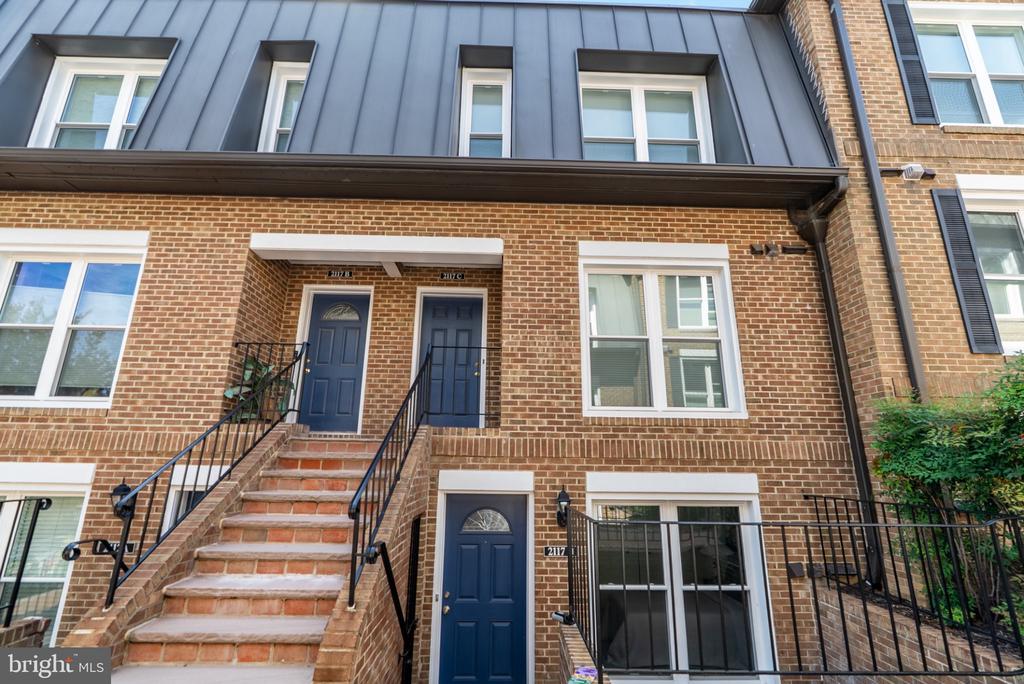 2117 N MONROE STREET N Unit: D