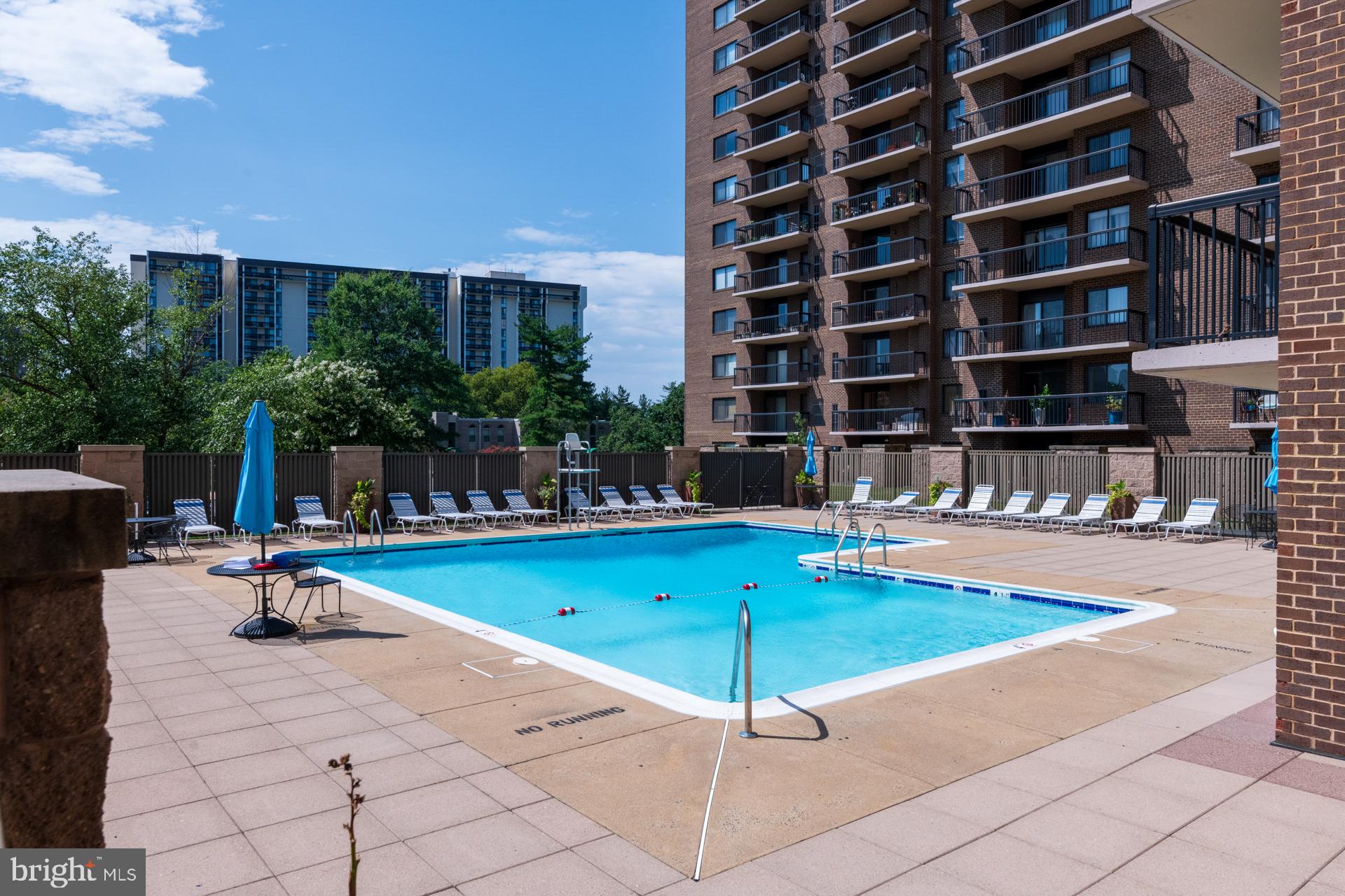 200 N Pickett St #1611