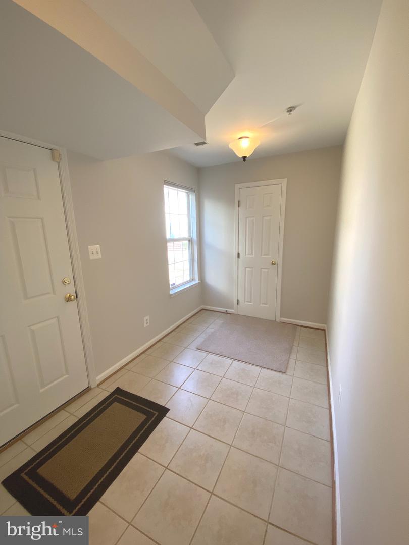 5142 Donovan Dr
