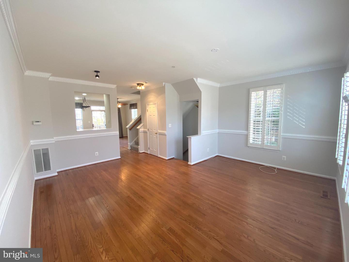 5142 Donovan Dr