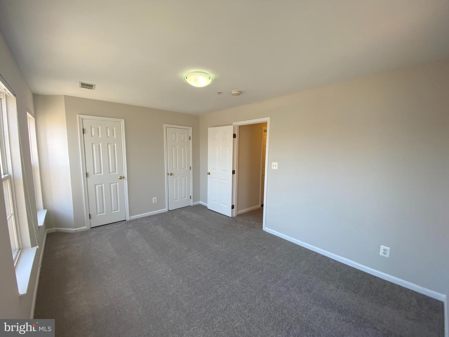 5142 Donovan Dr