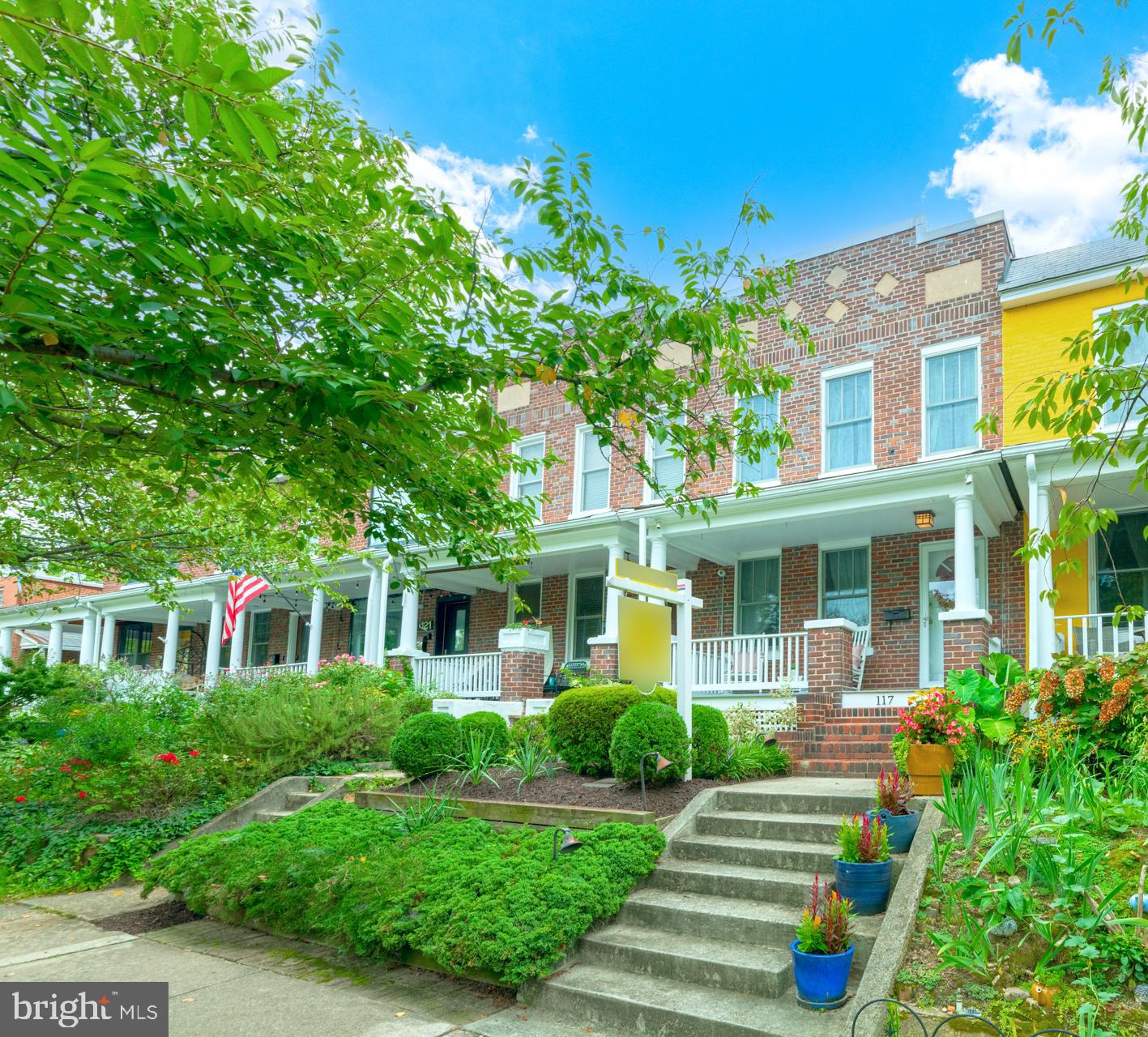 117 Peyton St N