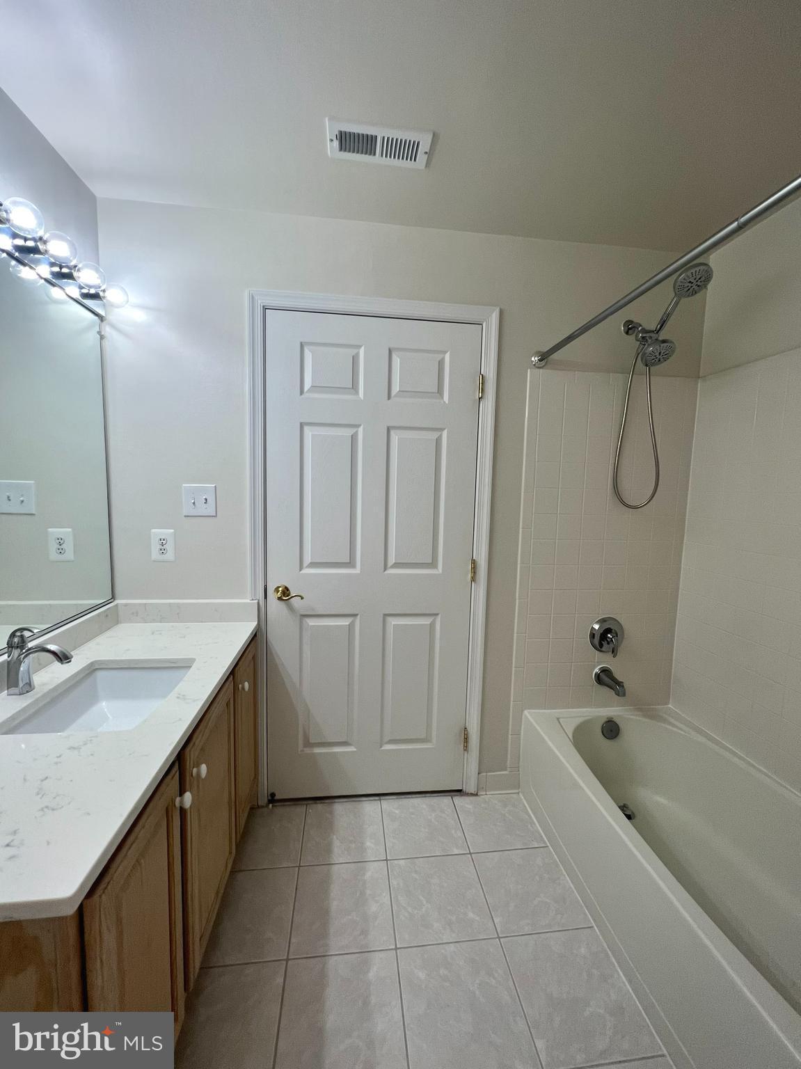 621 N Saint Asaph St #302