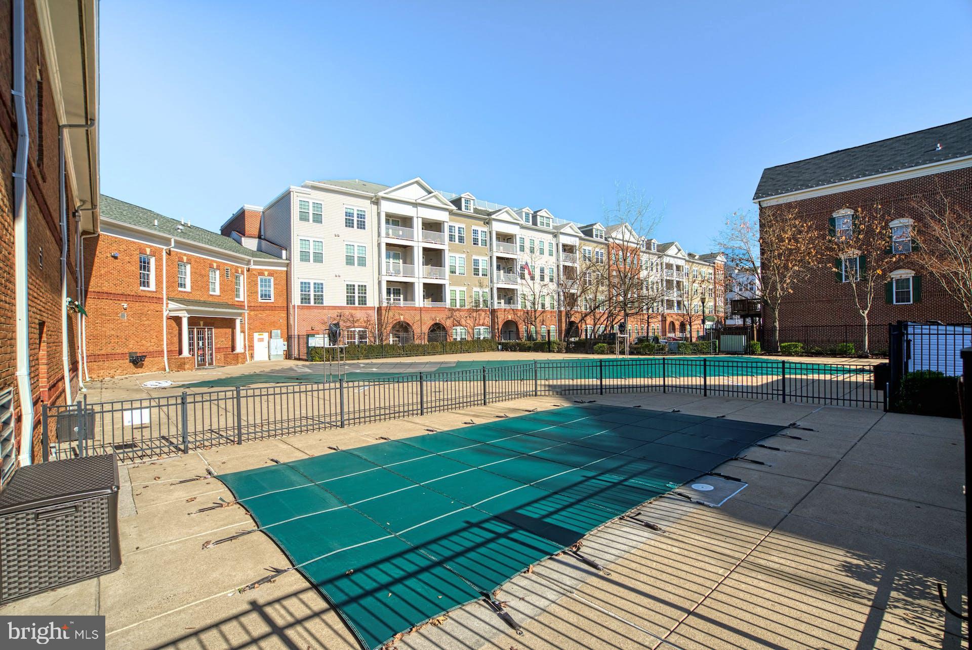 171 Somervelle St #307