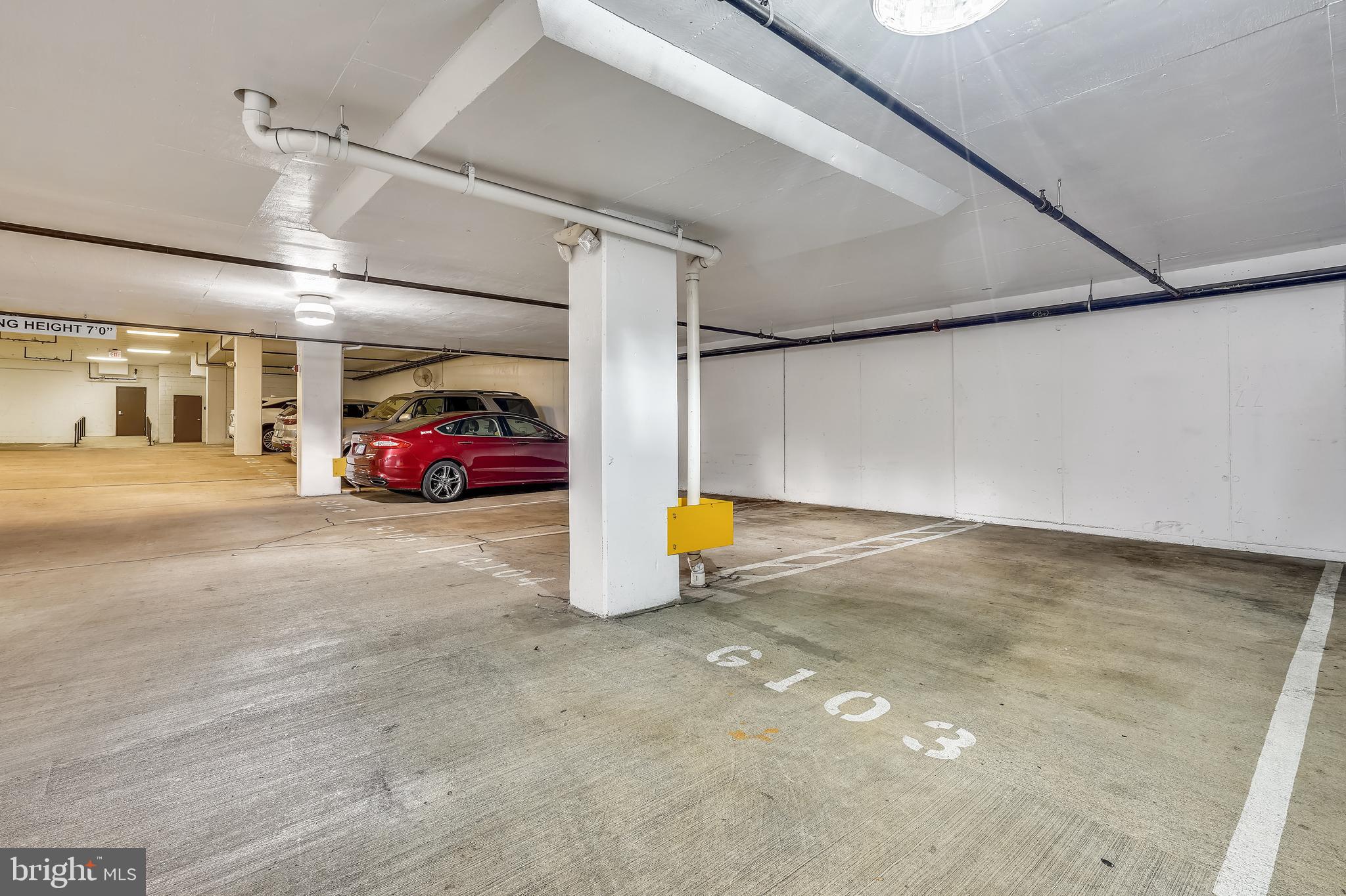 1023 N Royal St #401