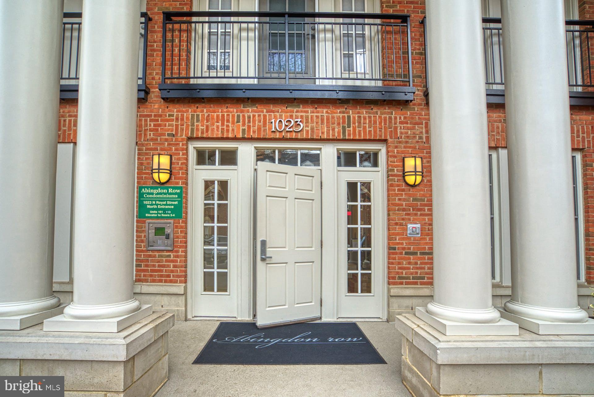 1023 N Royal St #401