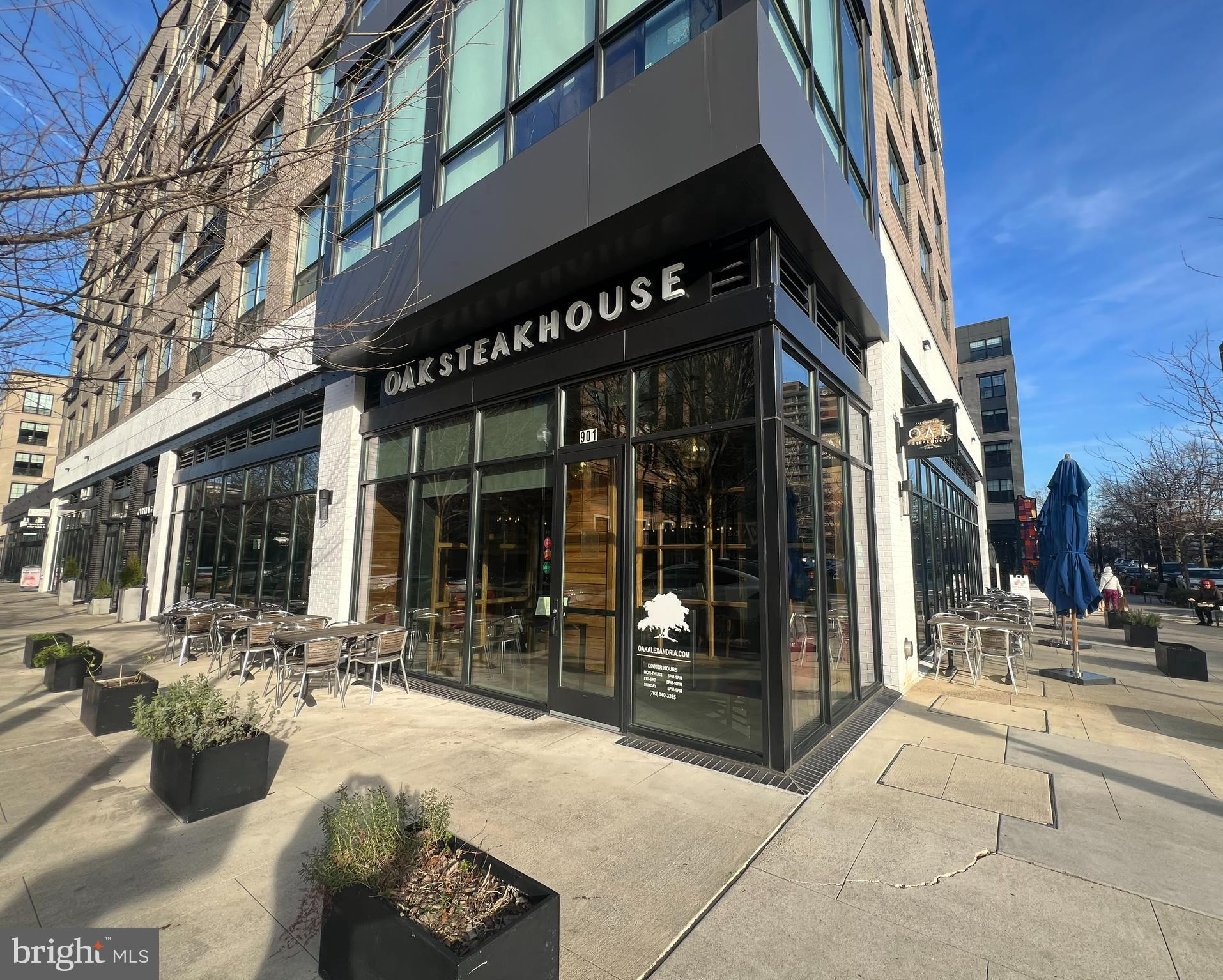 1023 N Royal St #401