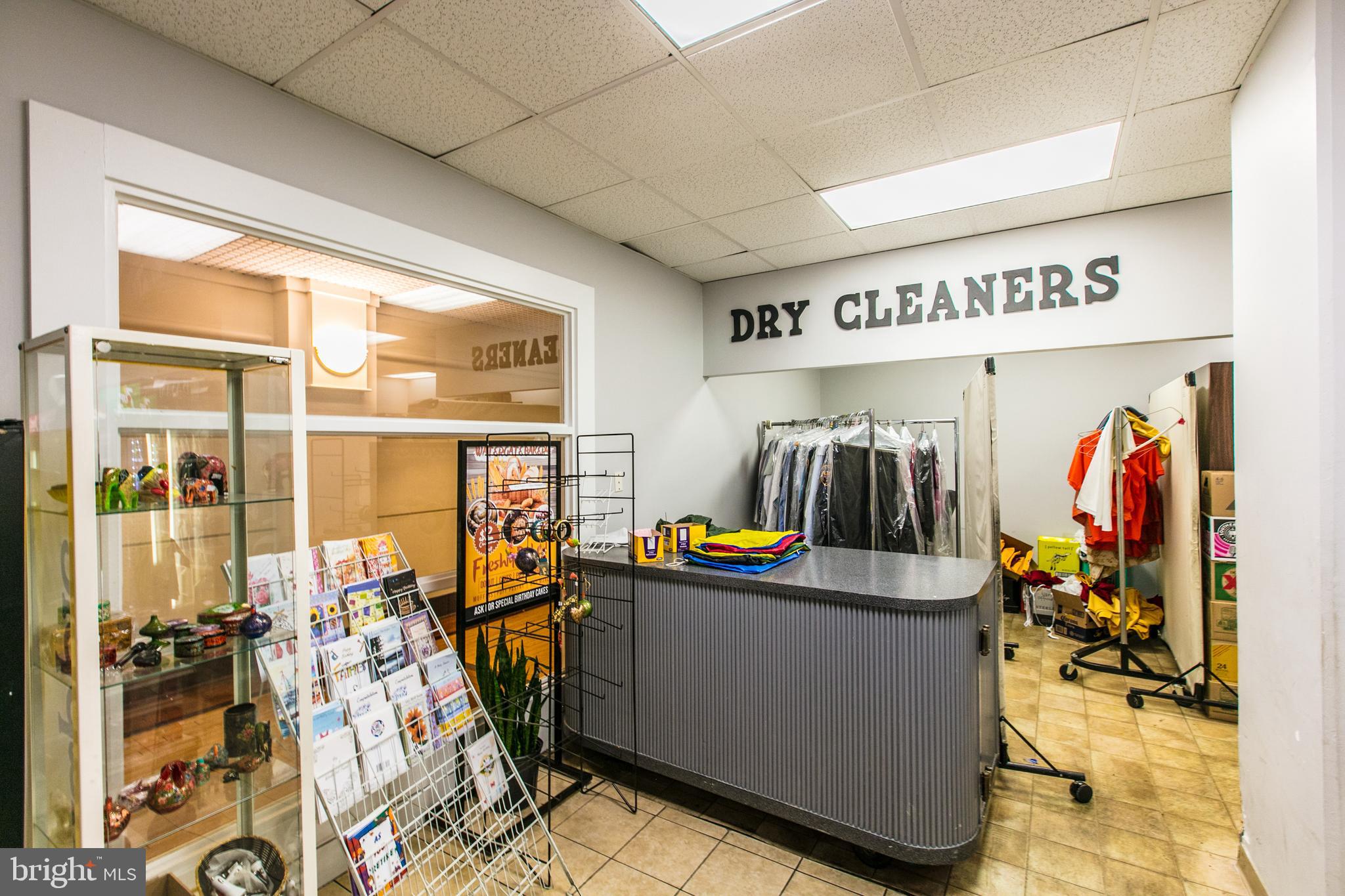 203 Yoakum Pkwy #1506