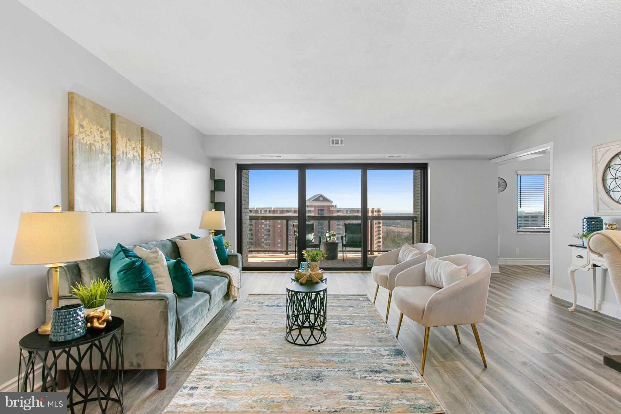 203 Yoakum Pkwy #1506