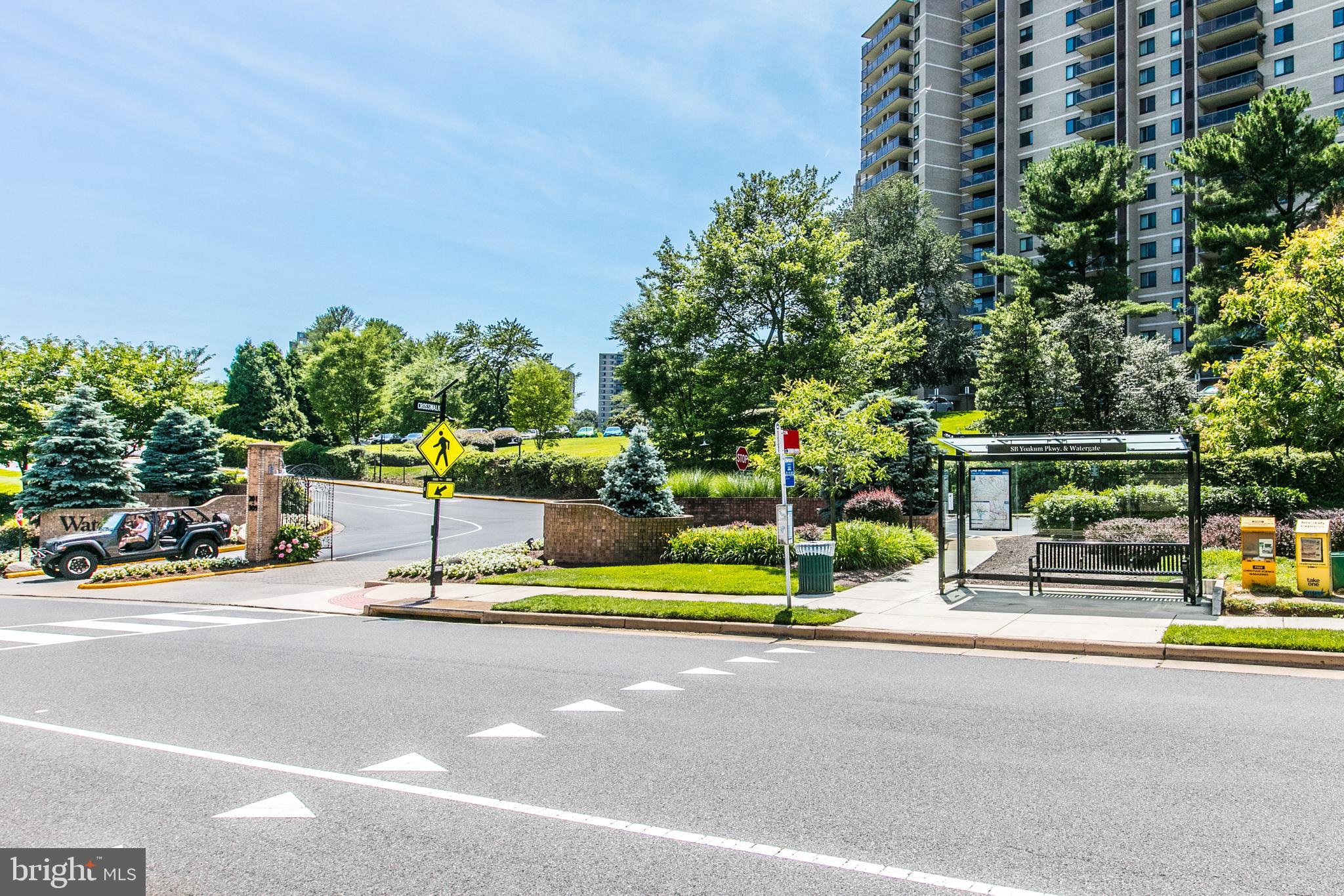 203 Yoakum Pkwy #1506