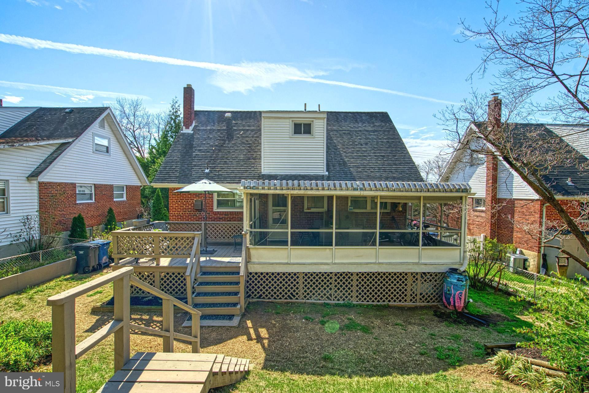 140 N Gladden St