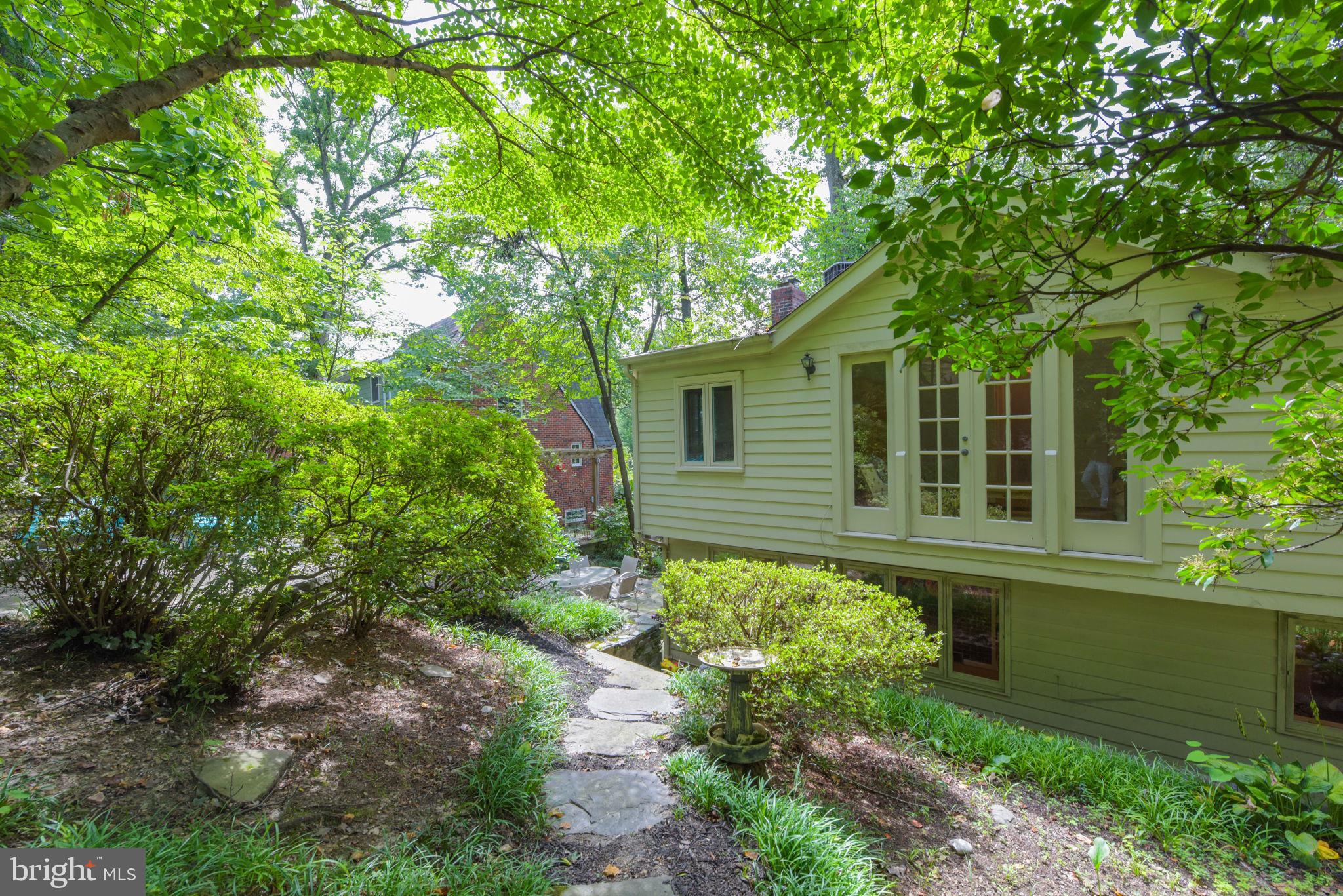 3211 Old Dominion Blvd