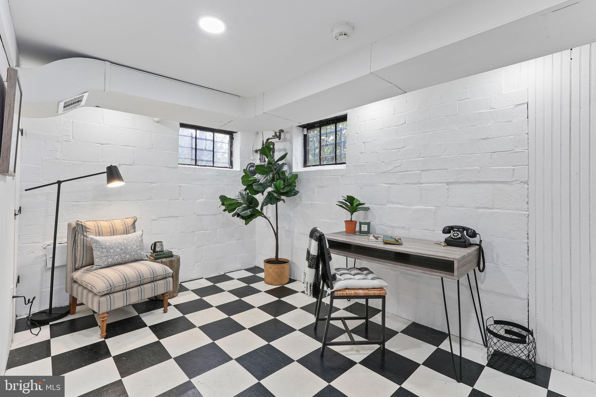 3211 Old Dominion Blvd