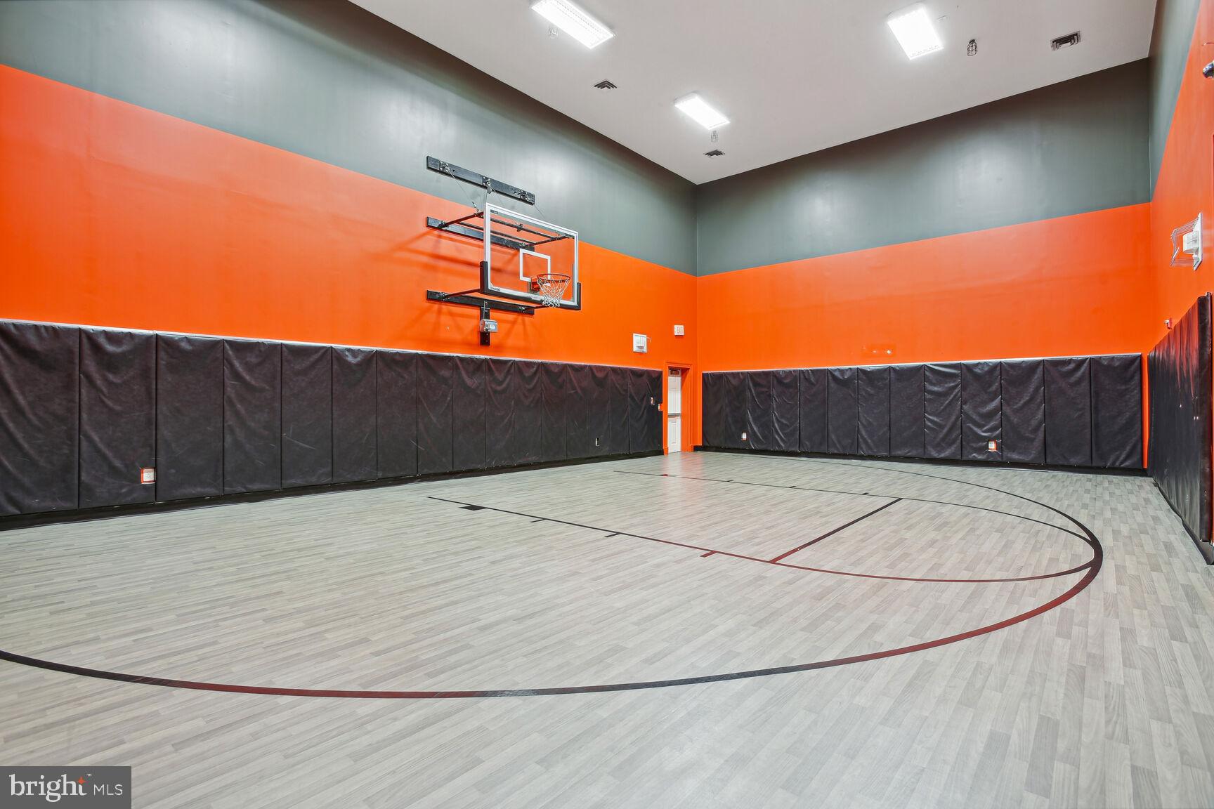 4850 Eisenhower Ave #324