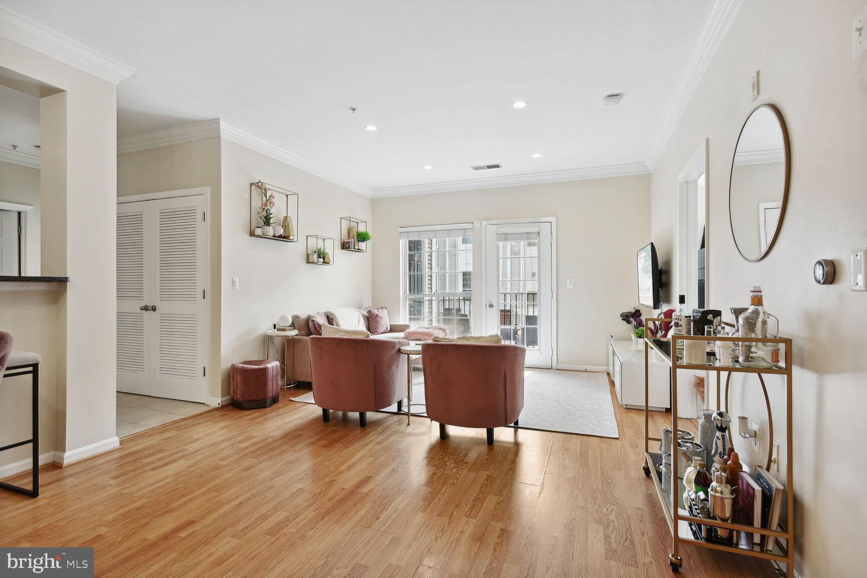 4850 Eisenhower Ave #324